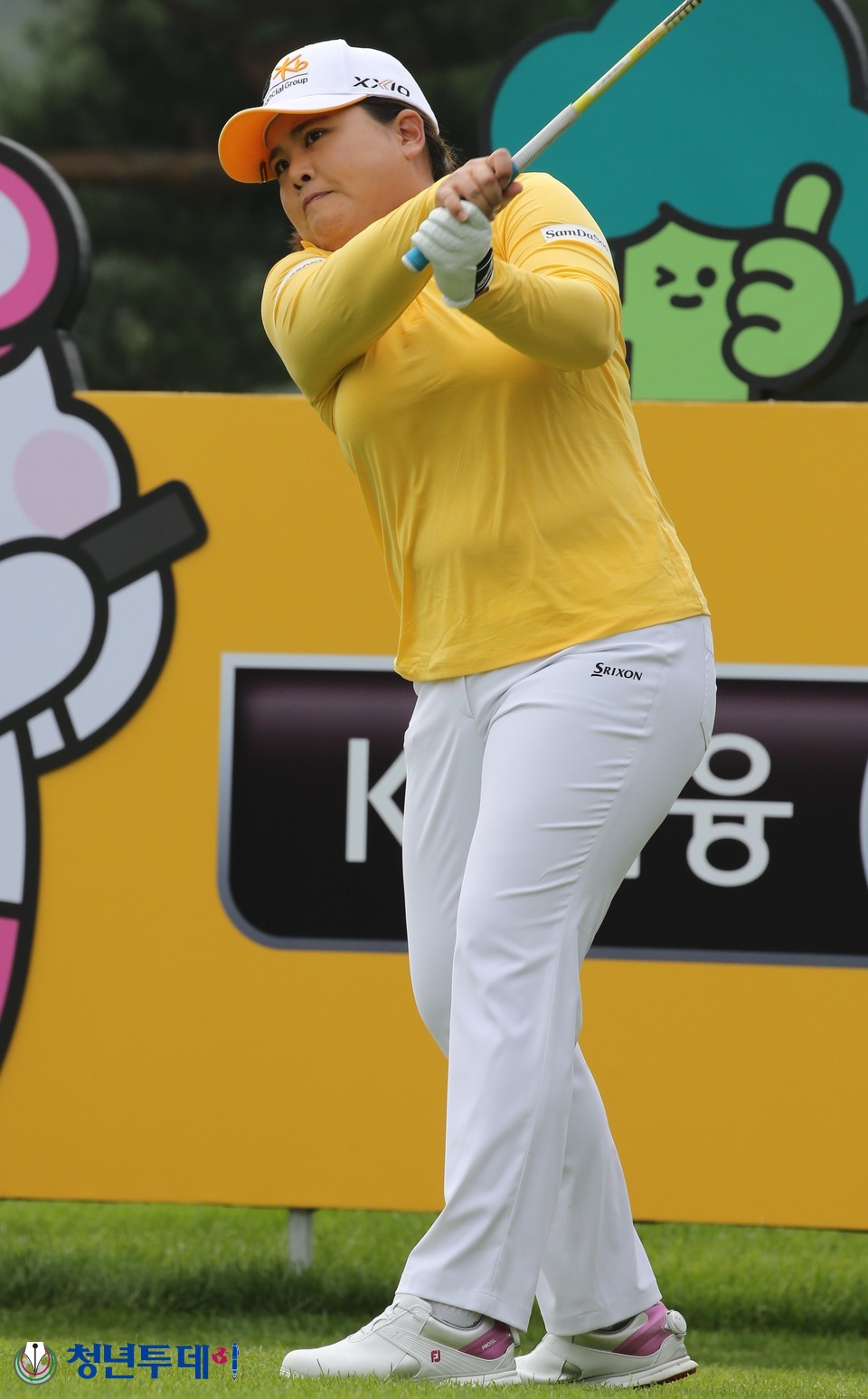 12일 오전 경기 이천 블랙스톤 이천 골프클럽(파72)에서 열리고 있는 한국 여자프로골프(KLPGA) 투어 메이저 대회인 ‘KB금융 스타 챔피언십’(총상금 12억원) 대회 마지막 4라운드에서 바인비가 1번 홀에서 우승을 향한 티샷을 하고 있다. 2021.09.12