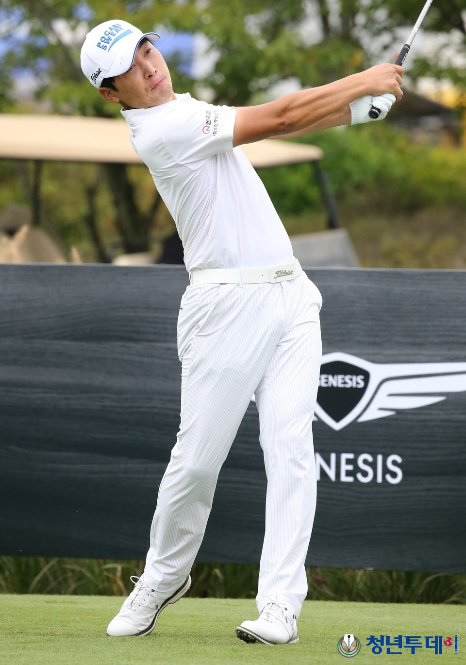 이동민프로가 7일 인천 송도의 잭니클라우스 골프클럽 코리아(파72)에서막을 올린 제네시스 챔피언십 첫째날 오전 1번홀에서 우승을 향한 드라이버 티샷을 하고 있다. 2021.10.07