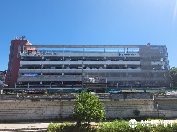 추석연휴 기간 중에 무료 개방되는 수원팔달 주차타워. 사진=GH