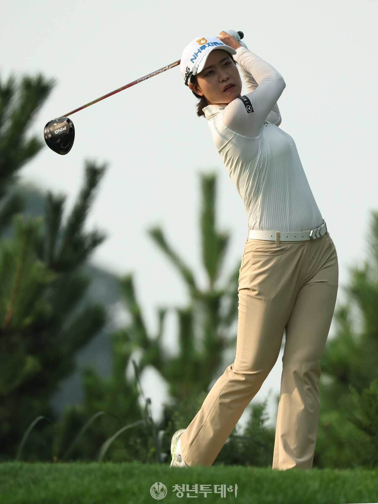 박민지가 대회 둘쨋날인 17일 10번홀에서 드라이버티샷을 하고있다. 2024.08.17 [사진=안산 김원혁 기자]