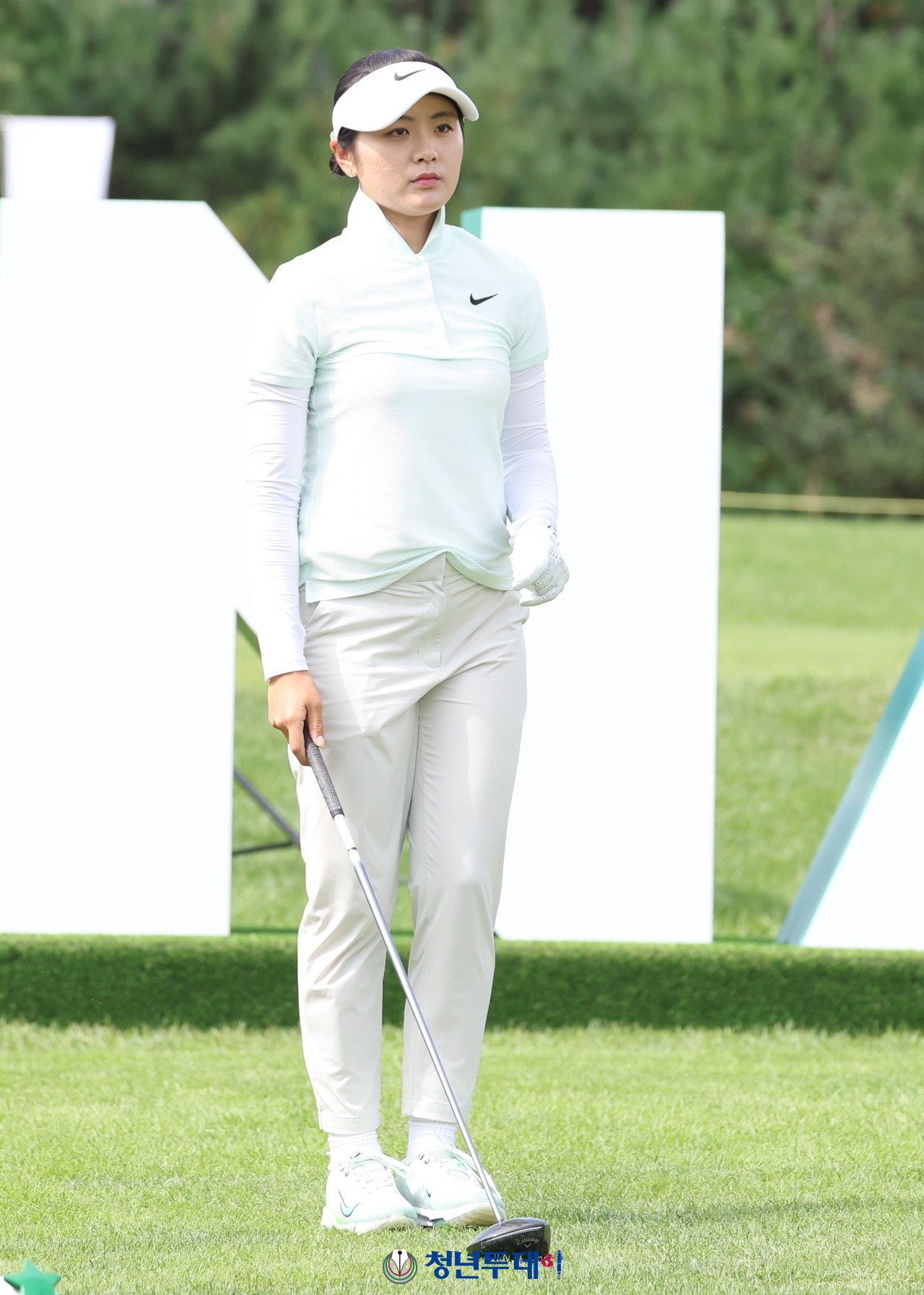 손예빈이 26일 인천 청라에 위치한 베어즈베스트 청라에서 열리는 2024 KLPGA투어 스물다섯 번째 대회인 ‘하나금융그룹 챔피언십’(총상금 15억 원, 우승상금 2억 7천만 원)에서 우승을 향한 티샷을 하고있다. 2024.09.26[사진=청라 김충구 기자]