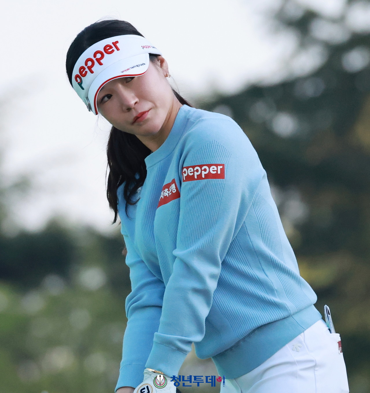 황정미가 11일 경북 구미시에 위치한 골프존카운티 선산(파72/6,683야드)에서 열릴는 2025시즌 KLPGA투어의 세 번째 대회인 ‘iM금융오픈 2025’(총상금 10억 원, 우승상금 1억 8천만 원)대회에서 우승을 향한 드라이버 티샷을 하고 있다.2025.04.11 [사진=구미 김충구 기자]