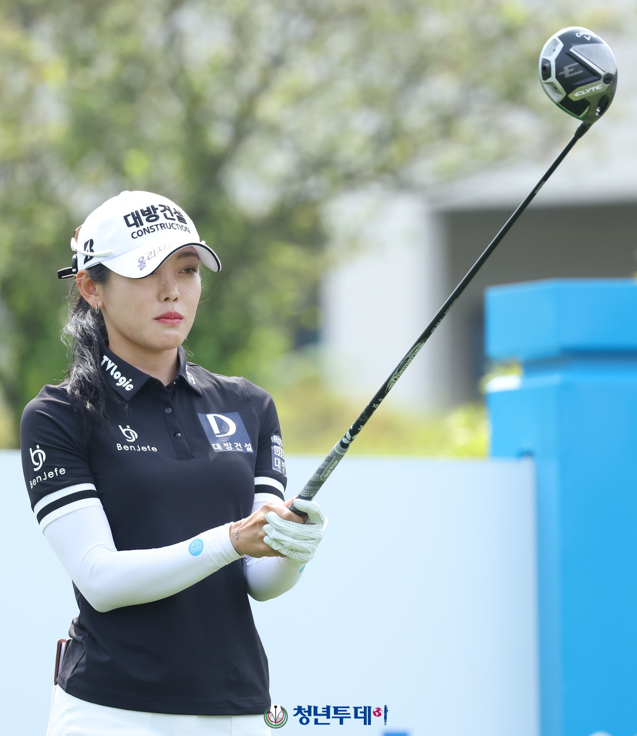 현세린이 14일 강원도 춘천에 위치한 라데나 골프클럽에서 펼쳐지는 2025시즌 KLPGA투어 ‘제17회 두산 매치플레이’10번홀에서 티샷을 준비하고 있다.2025.05.14 [사진=춘천 김충구 기자]