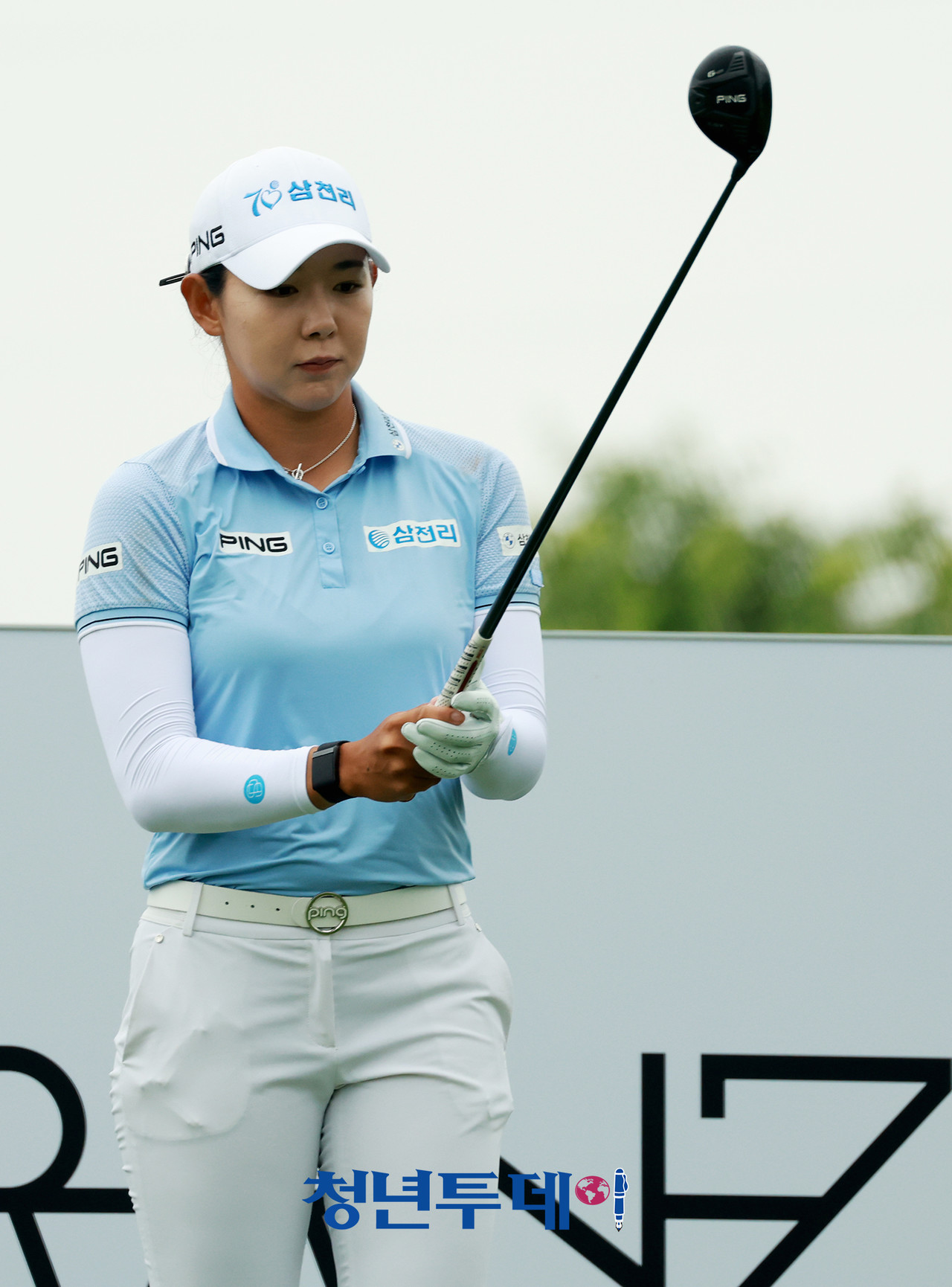 대회 이틀째인 4일 박보겸이 11번 홀에서 드라이버 티샷을 준비하고 있다. 2025.07.04 [사진=청라 김충구 기자]