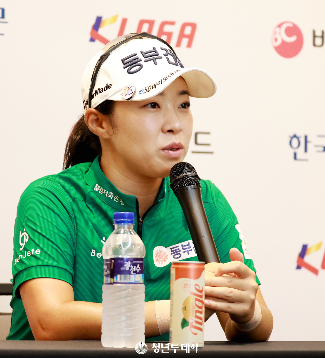 김수지가 대회 첫째날인 21일 버디만8개를기록하며 이다연과 공동선두로 경기를 마치고 기자들의 질문에 답변하고 있다. 2025.8.21.[사진=포천 김충구 기자]